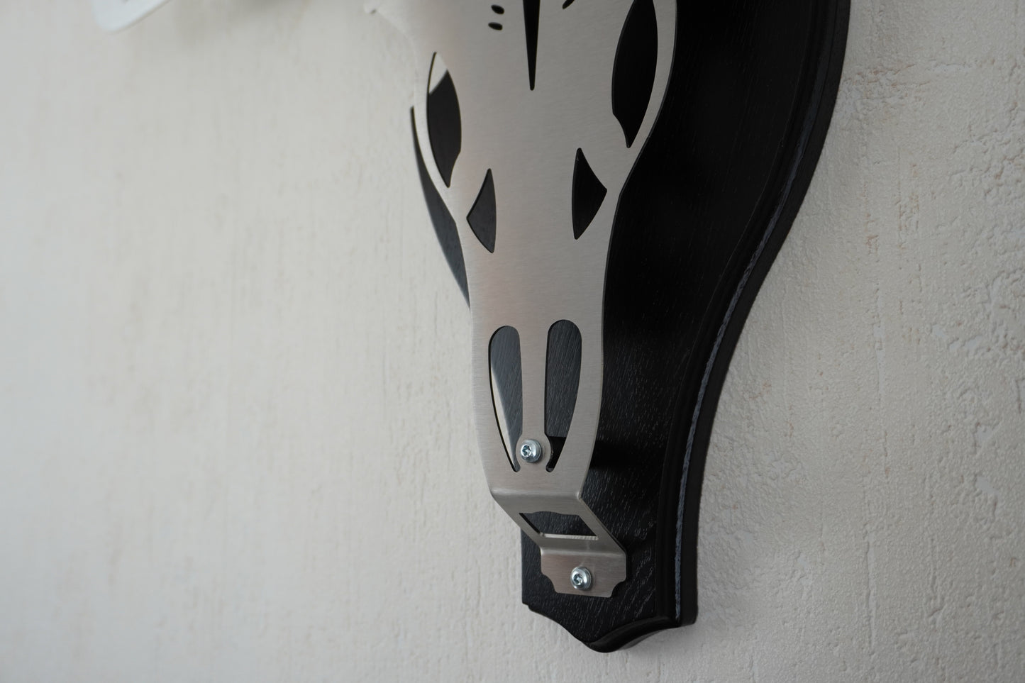 Wandflaschenöffner "Edel-Hirsch"